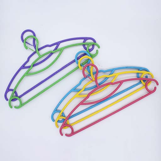 SHIRT HANGER 5PCS PACK SHINING MULTI COLOUR WITH LOCK 2538 M&B