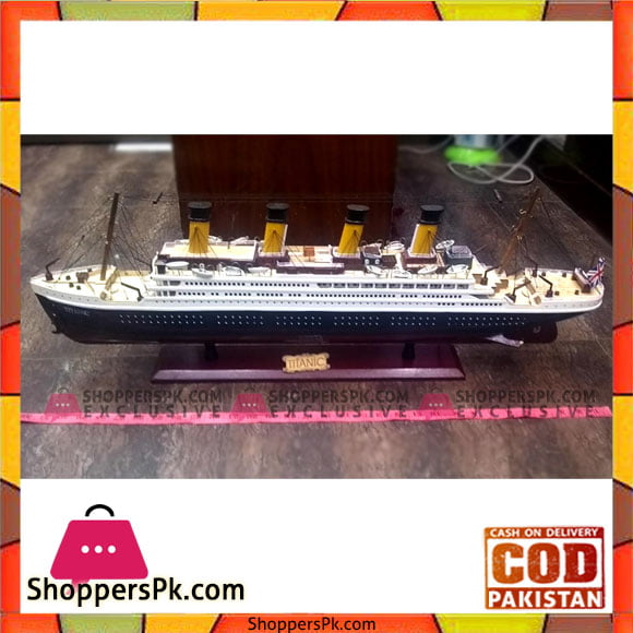 High Quality Wooden Material Titanic with Light