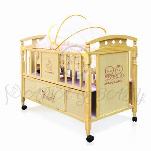 858/859 WOODEN COT