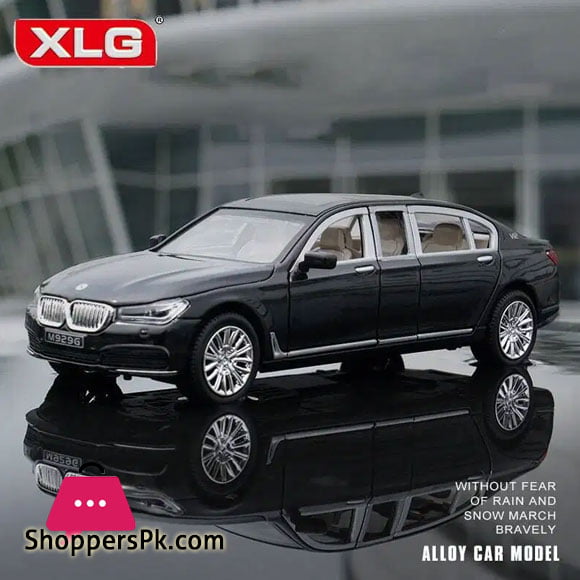 1:24 Scale BMW 7 Series 760Li Model Car Alloy Material With Light And Sound Open Doors