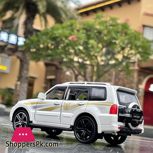1:32 Mitsubishi PAJERO SUV Alloy Car Model Diecasts Metal Toy Vehicles Car Model Collection Simulation Sound Light Kids Toy Gift