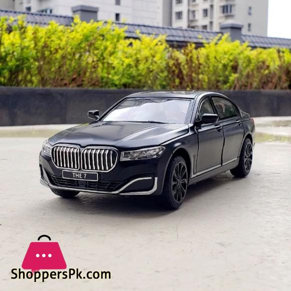 1:24 BMW THE 7 760LI High Simulation Diecast Metal Alloy Model car Sound Light Pull Back
