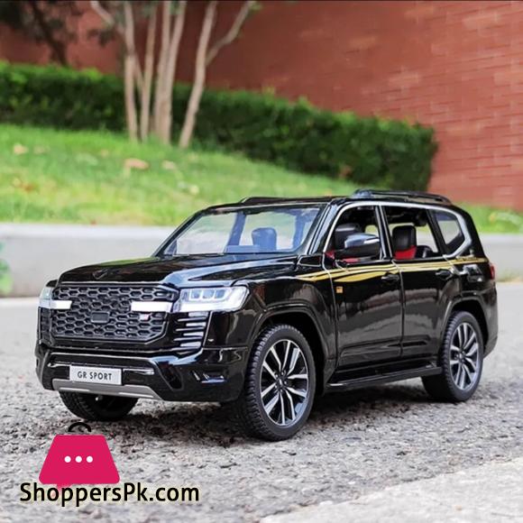 1:24 Scale Toyota Land Cruiser LC300 GR Zinc Alloy Model Car With Light & Sound & Pull Back Die Cast Toys