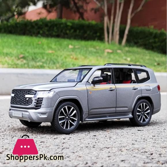 1:24 Scale Toyota Land Cruiser LC300 GR Zinc Alloy Model Car With Light & Sound & Pull Back Die Cast Toys