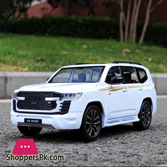 1:24 Scale Toyota Land Cruiser LC300 GR Zinc Alloy Model Car With Light & Sound & Pull Back Die Cast Toys