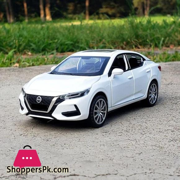 1:32 Alloy Nissan Sylphy Car Model Simulation Diecast Metal Vehicles Car Sound and Light Kids Gift Toy Collection