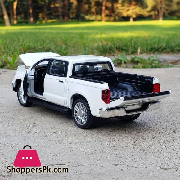 1:32 Toyota Tundra Pickup Alloy Model Car Desert Suv Off-road Vehicle Diecast Metal Scale Toy Car Sound Light