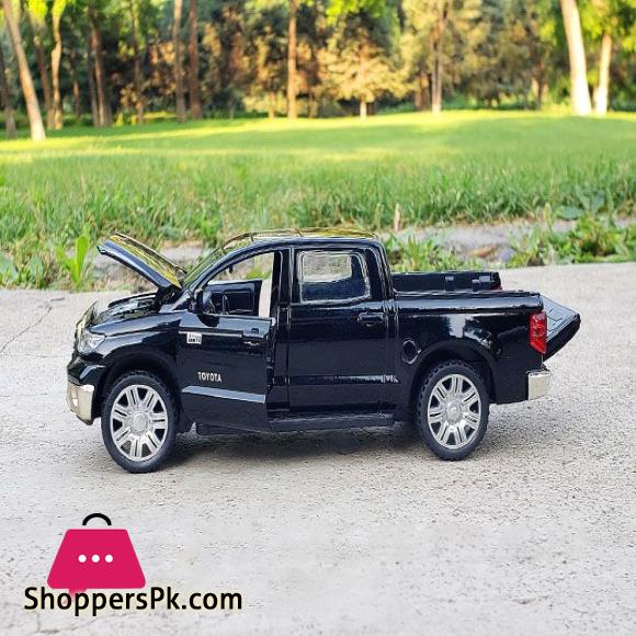 1:32 Toyota Tundra Pickup Alloy Model Car Desert Suv Off-road Vehicle Diecast Metal Scale Toy Car Sound Light