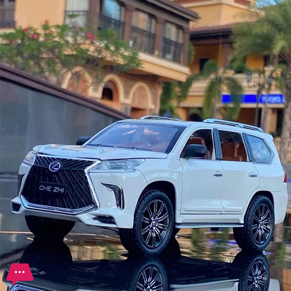 1:24 Lexus LX570 Diecast Metal Body Alloy Model Car
