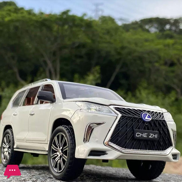 1:24 Lexus LX570 Diecast Metal Body Alloy Model Car