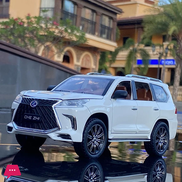1:24 Lexus LX570 Diecast Metal Body Alloy Model Car