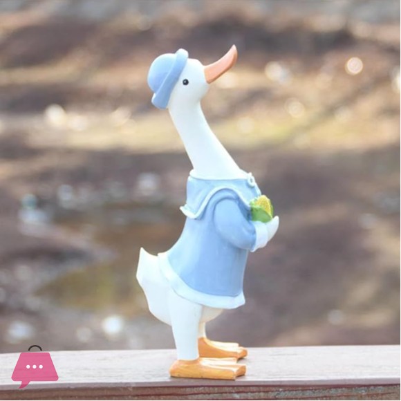 Garden Duck Statue Cute Resin Duck Figurine Funny Goose Sculpture for Decoration