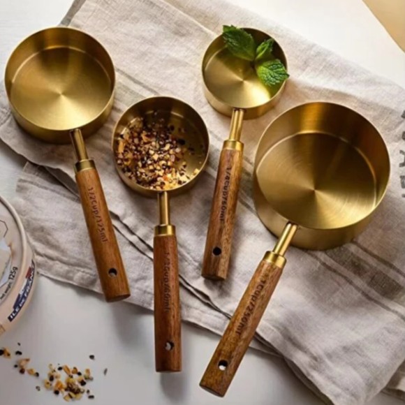4-Piece Large Measuring Cup Set with Elegant Wooden Handles