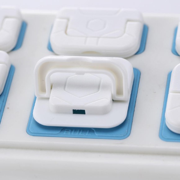 Child Safety Socket Cover Child Socket Baby Pull Loop Protective Cover Plastic (2-Pin & 3-Pin)