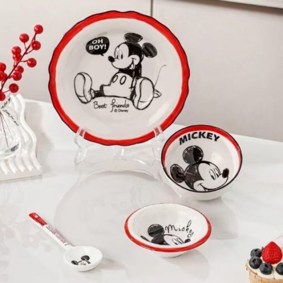 Disney Mickey & Friends Ceramic Meal Set of 4