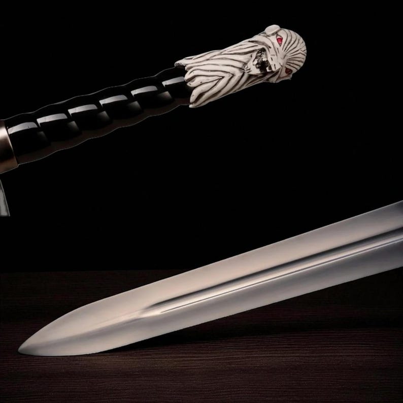 Jon Snow Direwolf Blade – Game of Thrones Collectible