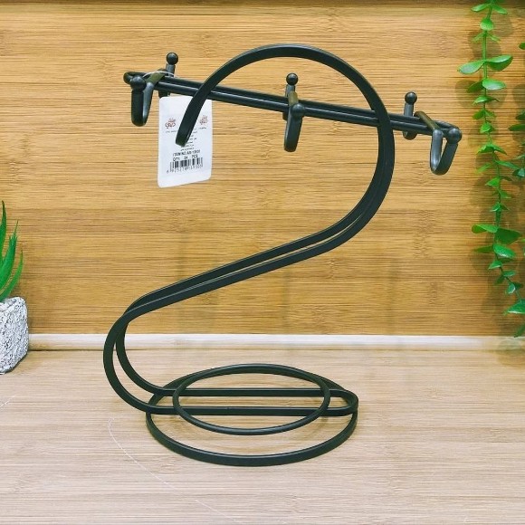 S-Shaped Cup Saucer Stand