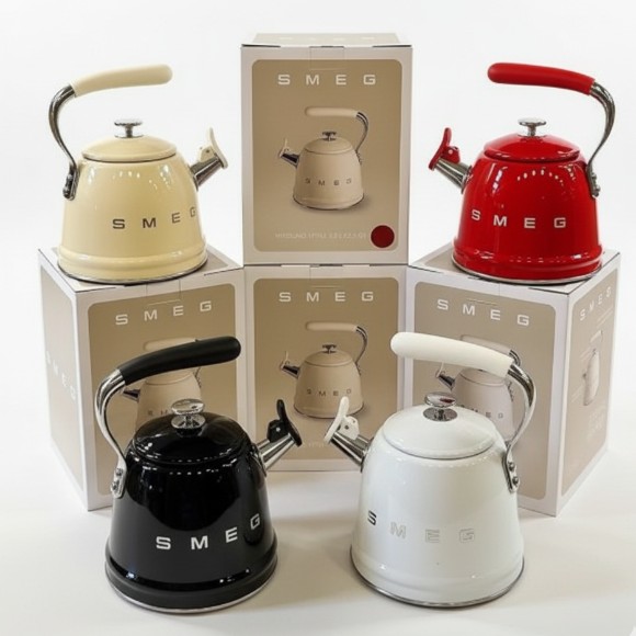 SMEG 50s Retro Style Stovetop Whistling Kettle