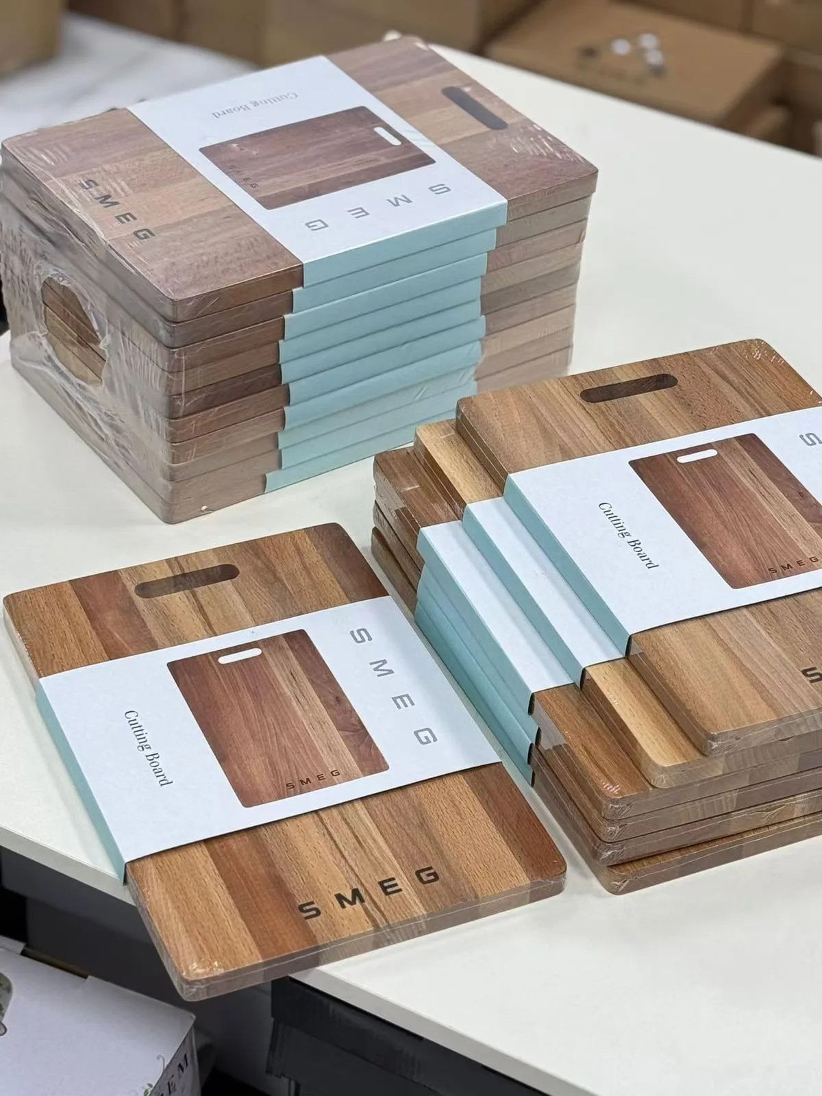 smeg-acacia-wooden-chopping-board-cutting-board