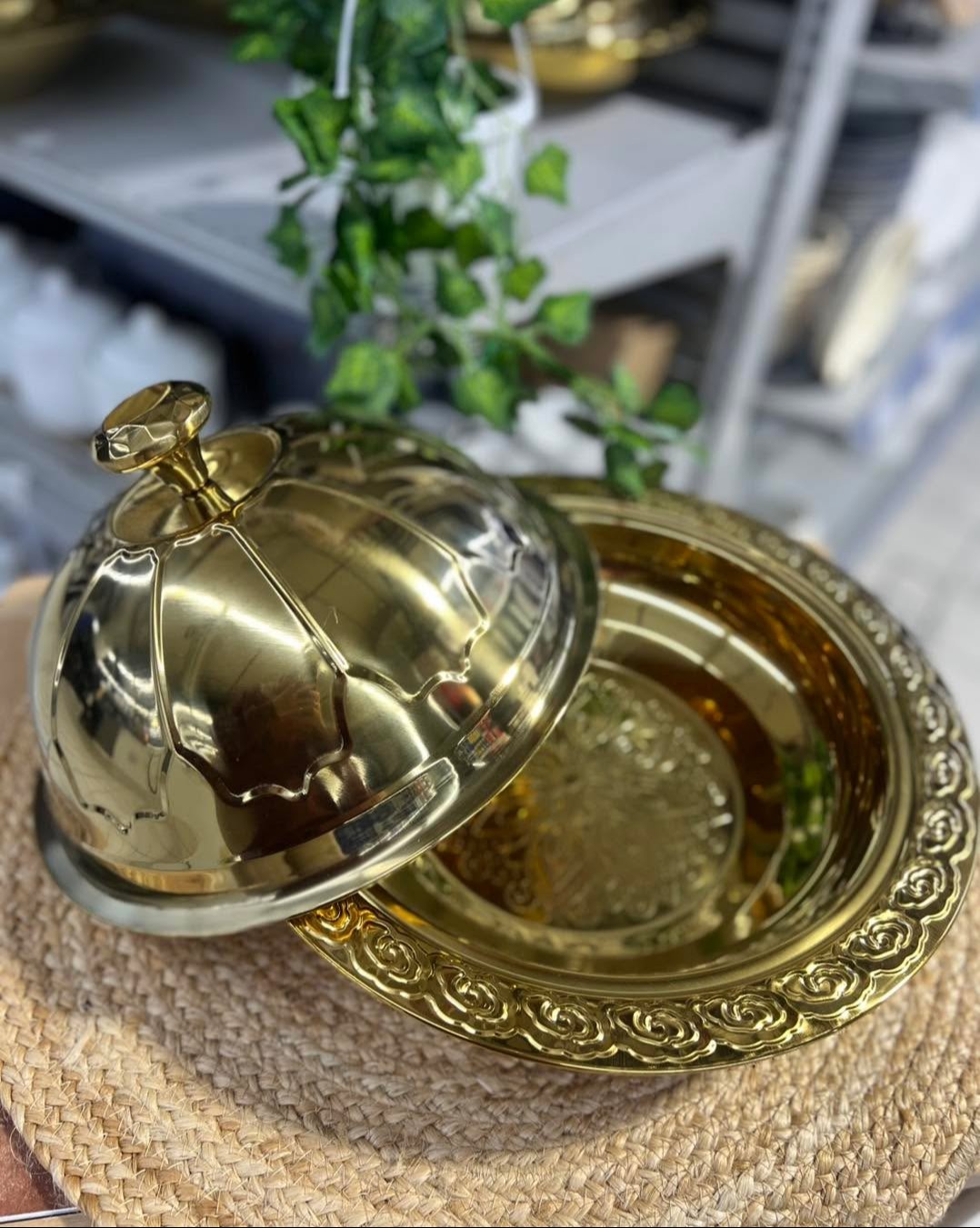 stainless-steel-dome-platter-golden