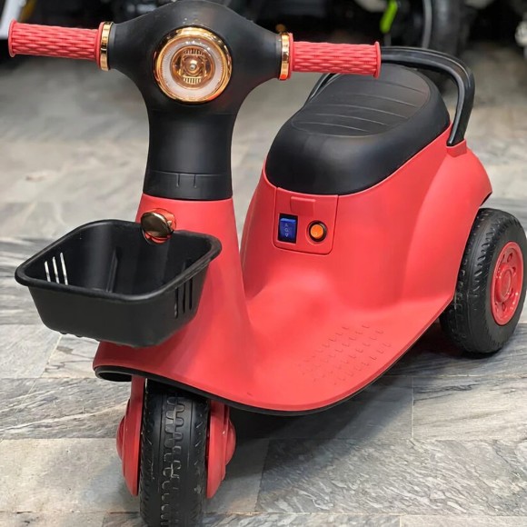 Vespa Rechargeable Electric Scooter for Kids 2-6 years