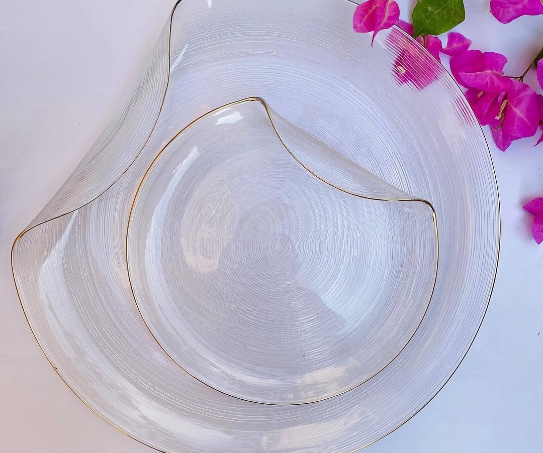 elegant-crystal-glass-cake-set-with-a-gold-rim-7-piece