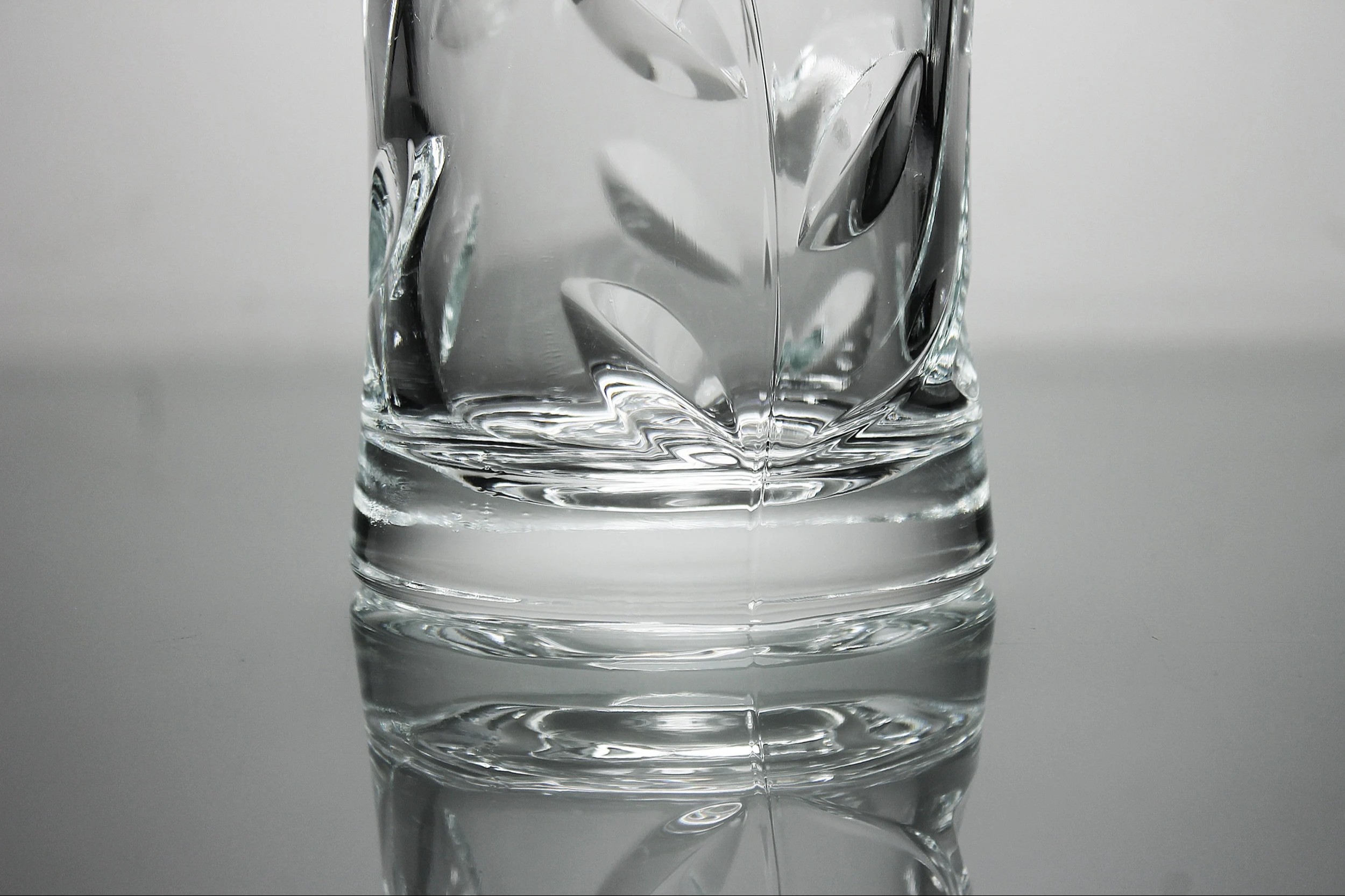 rcr-crystal-laurus-flower-vase-10-inch-&ndash;-257670
