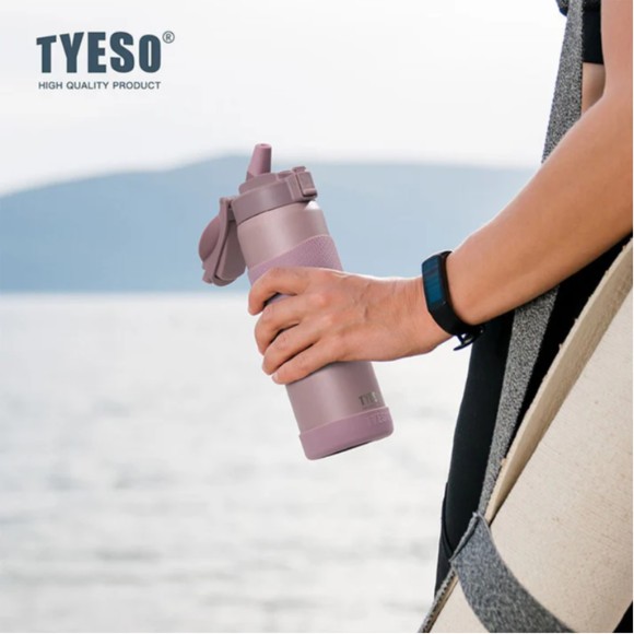 Tyeso Stainless Steel Insulated Water Bottle - 900ml