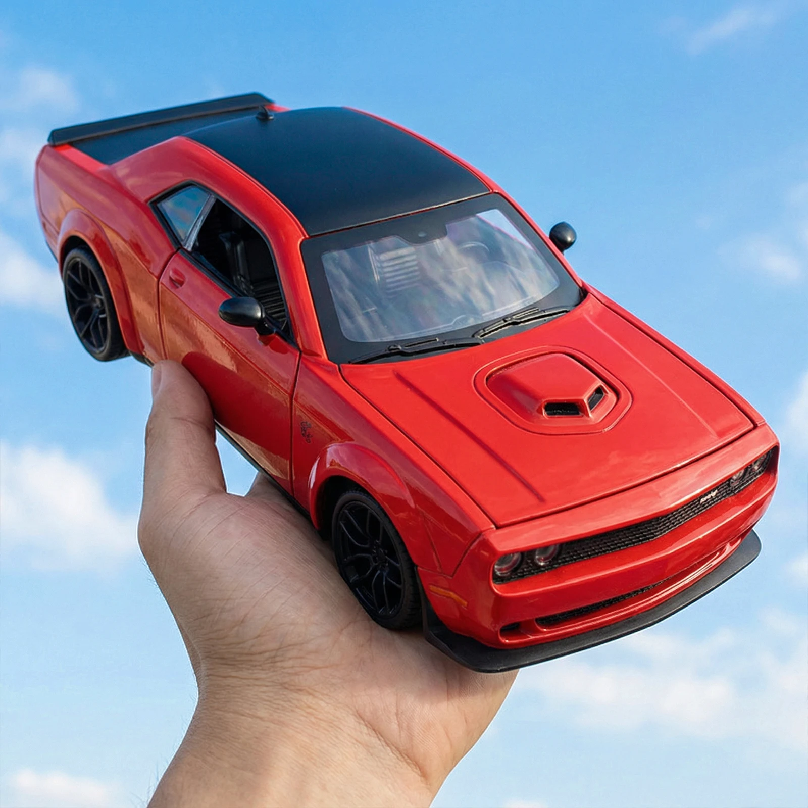 1:18 Dodge Challenger SRT Redeye Hellcat Musle Sports Car Alloy Metal Diecast Model Car