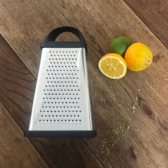 cook-style-stainless-steel-four-sided-grater-non-slip