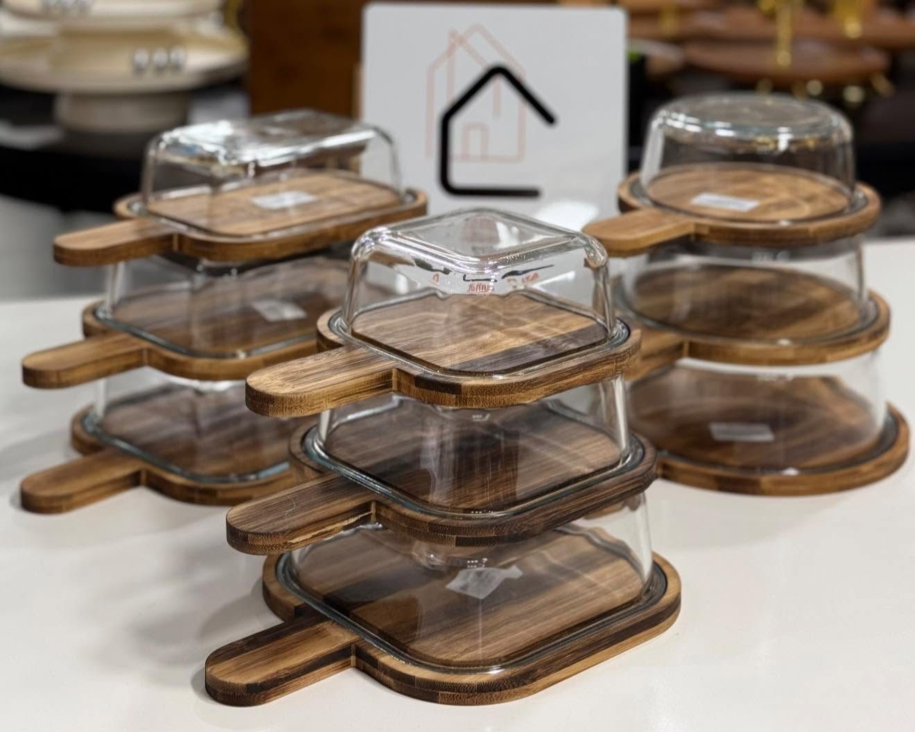 glass-dish-with-lid-bamboo-serving-platter