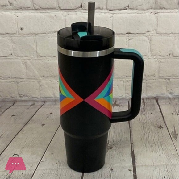 The Quencher H2.O Tumbler Black Hyper Geometry